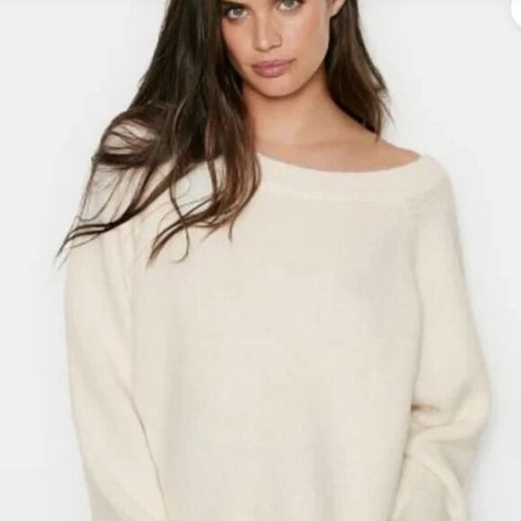 Victoria's Secret fuzzy boat neck boxy sweater size small - Picture 1 of 13